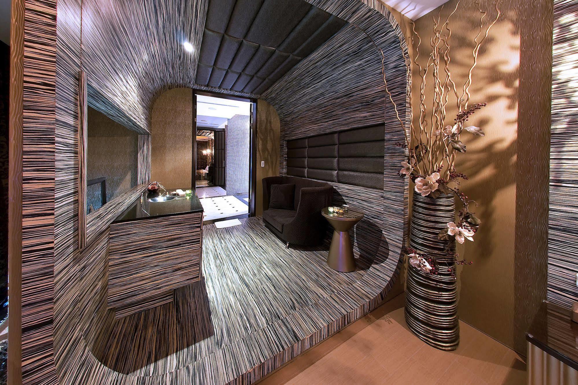 Sasha Motel Taichung Bagian luar foto